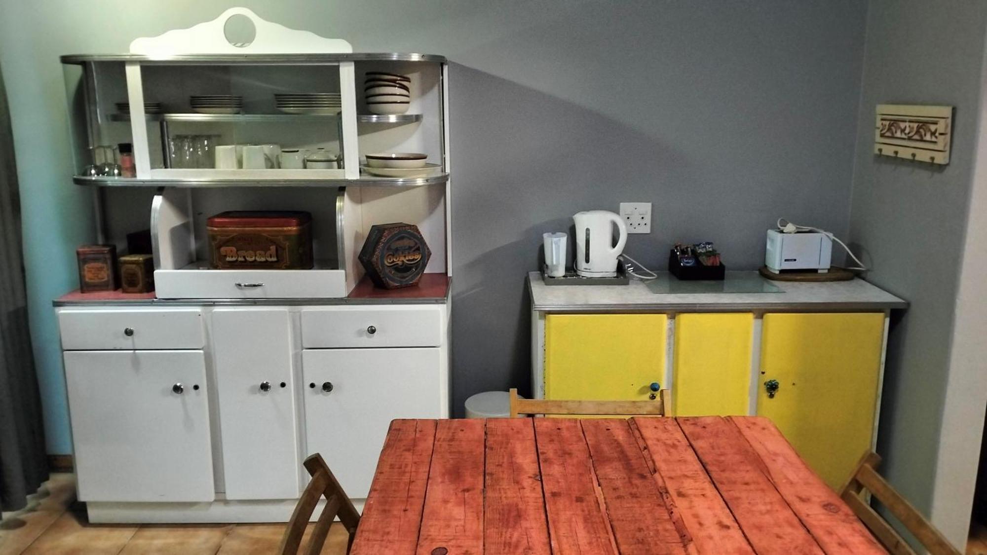 Anri Guesthouse Блоемфонтейн Екстериор снимка