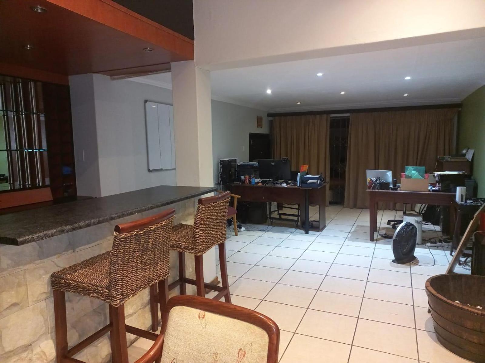 Anri Guesthouse Блоемфонтейн Екстериор снимка